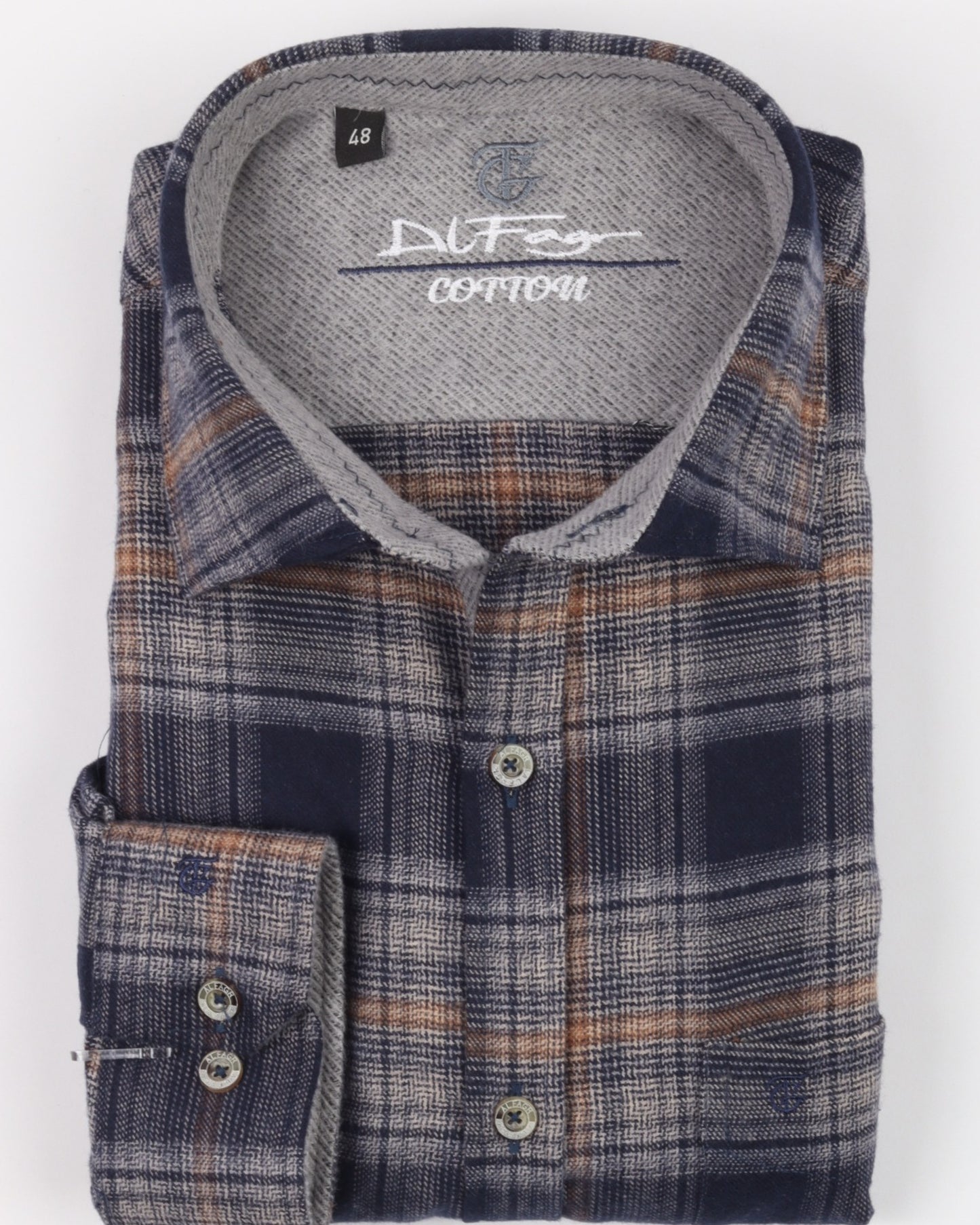 قميص صوف مقاس خاص