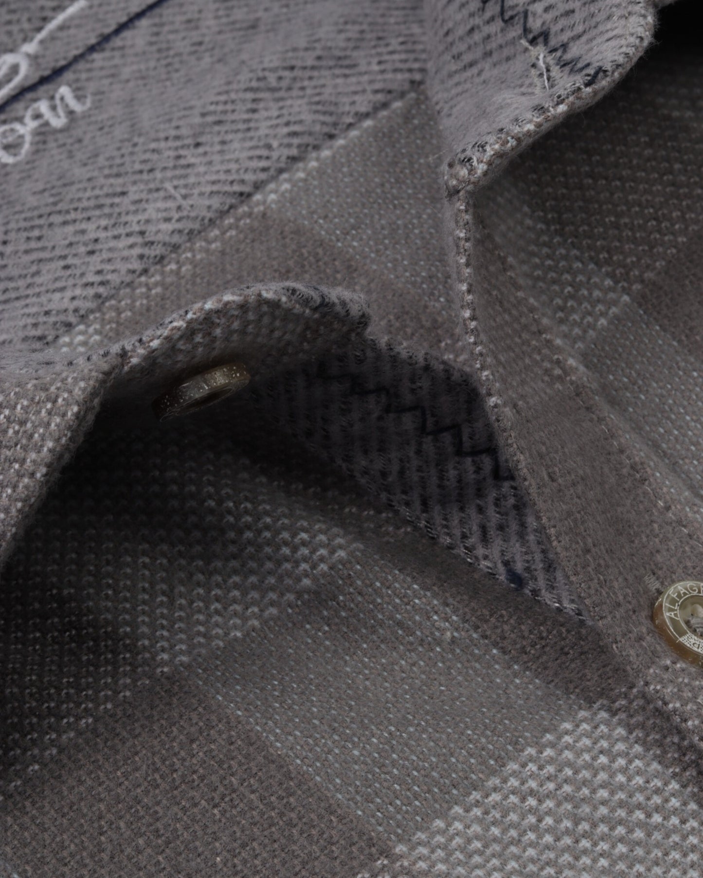 قميص صوف مقاس خاص