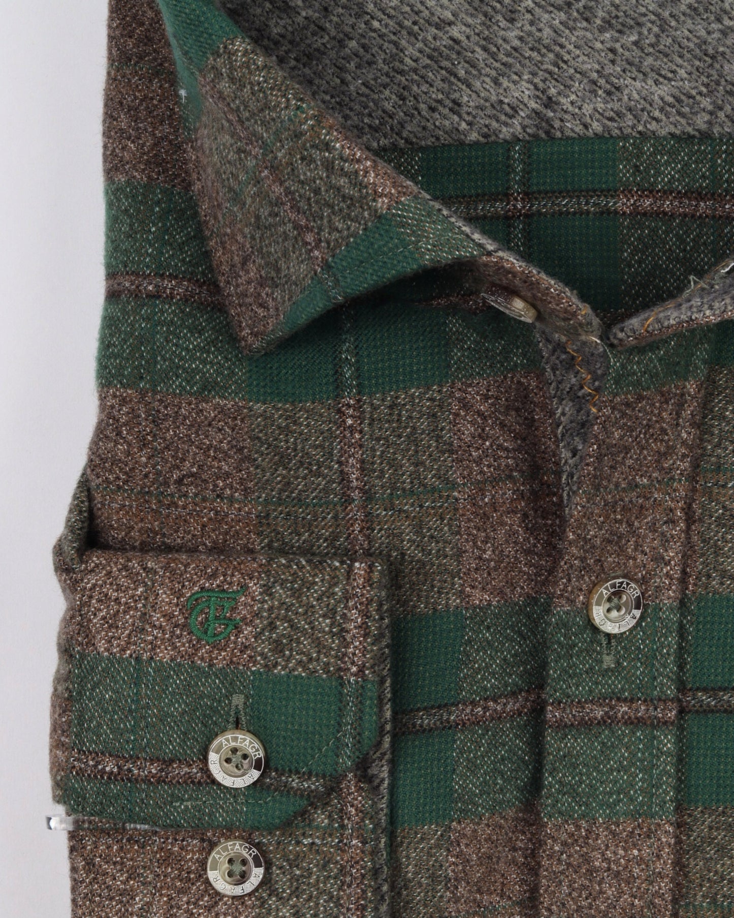 قميص صوف مقاس خاص