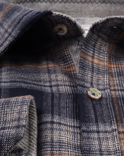 قميص صوف مقاس خاص