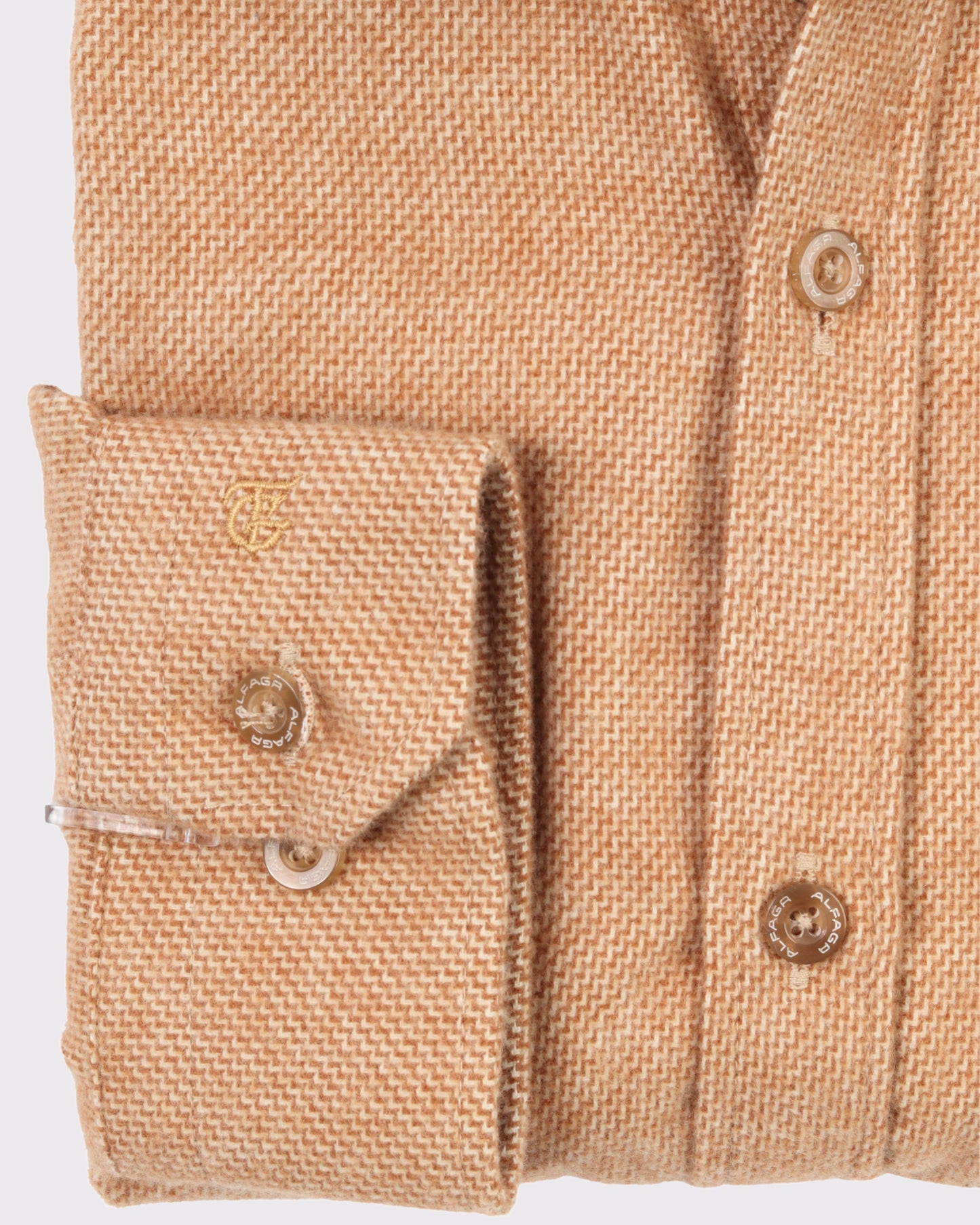 قميص صوف مقاس خاص