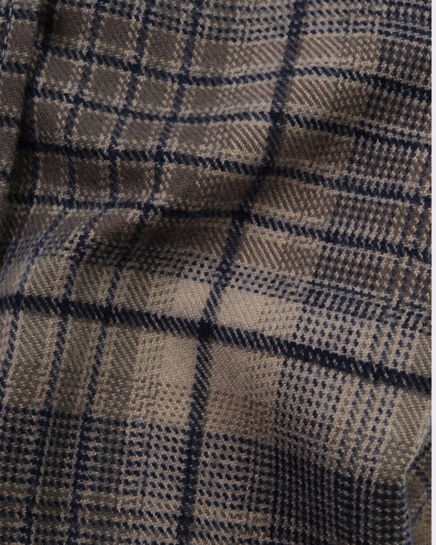 قميص صوف مقاس خاص