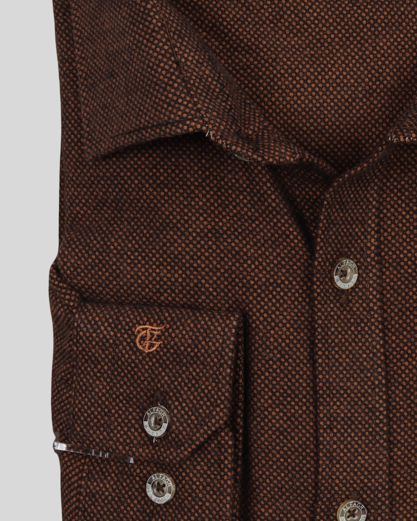 قميص صوف مقاس خاص