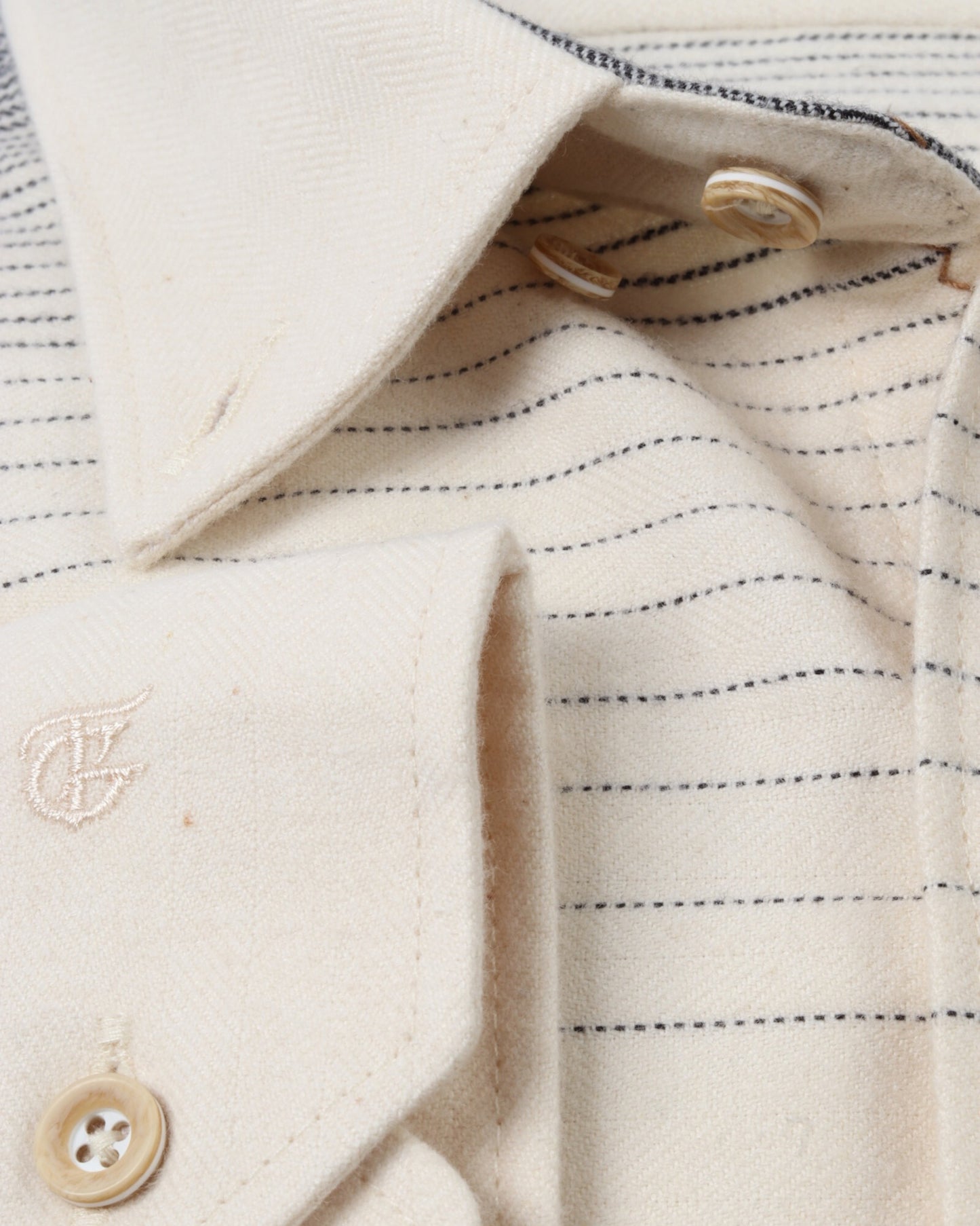 قميص صوف مقاس خاص