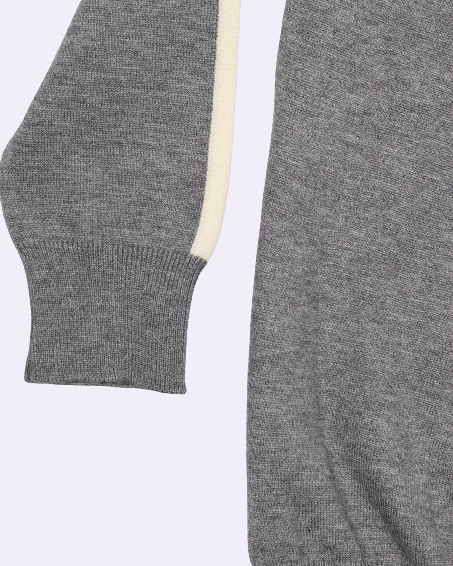 White Grey Round Trico