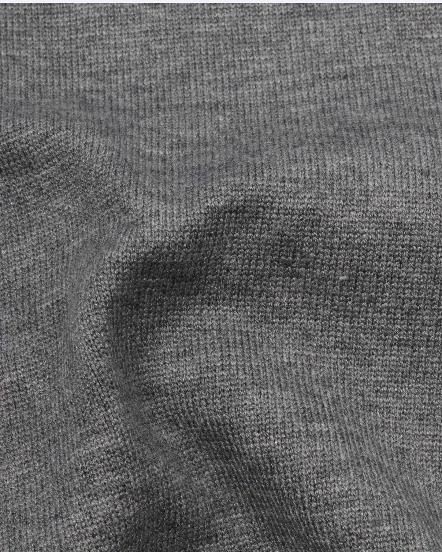 White Grey Round Trico