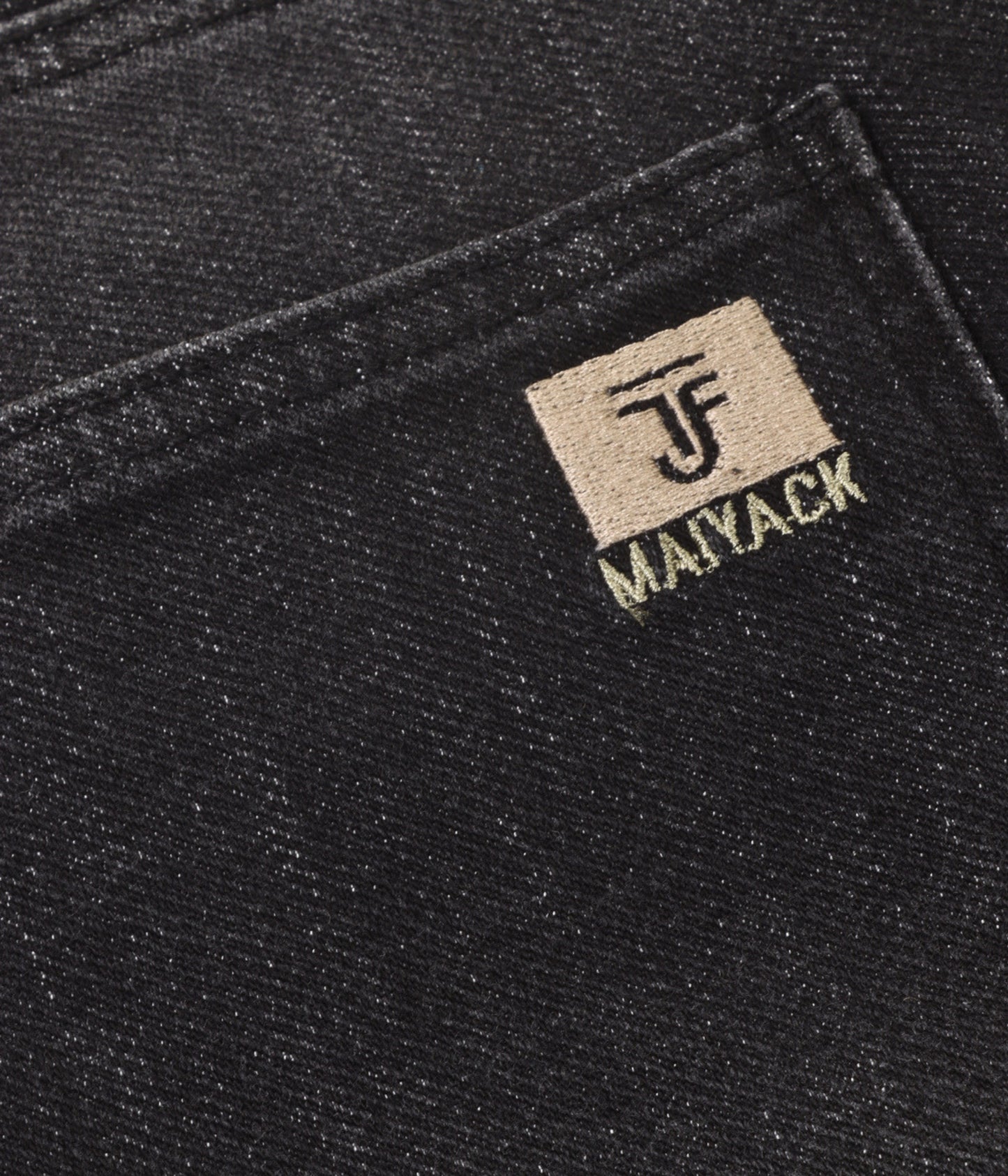 Dark Wash Men’s Jeans – بنطلون جينز رجالي كحلي