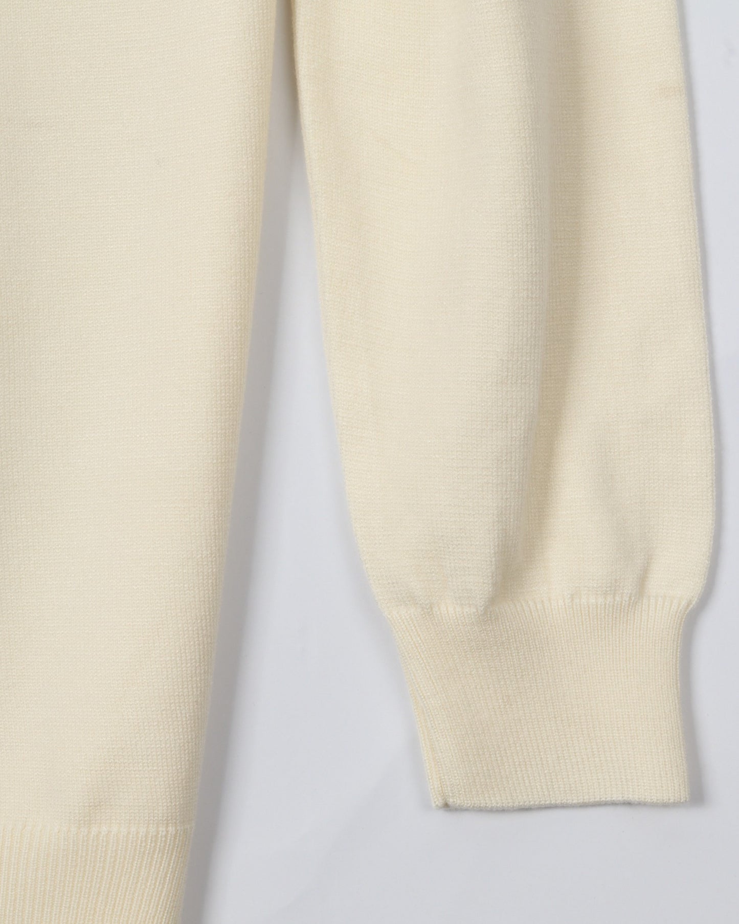 Creamy Polo Neck Trico